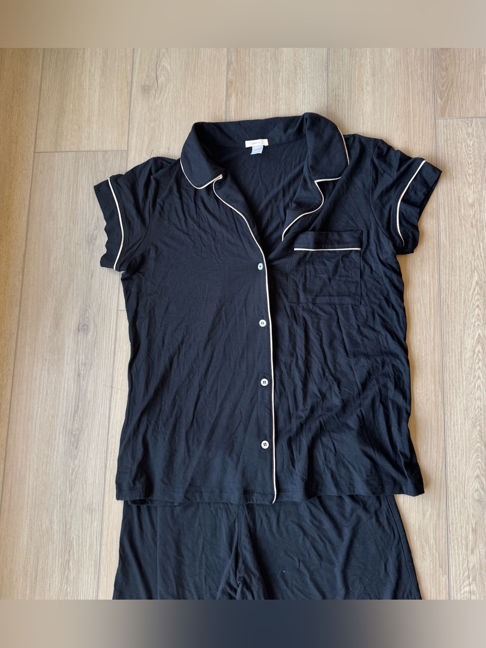 Eberjey Gisele Modal Pajama Set Black/Ivory Short Sleeve Crop Pants Size M EUC - Picture 8 of 8
